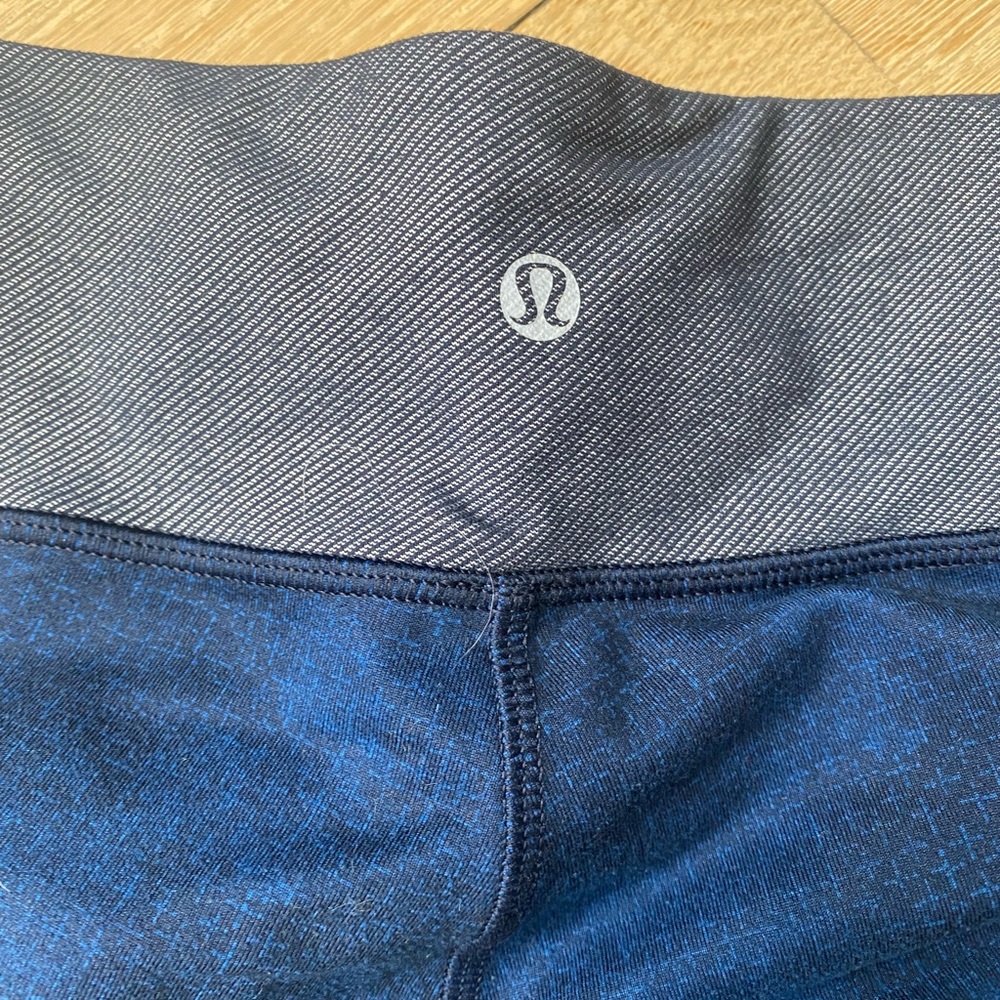 Lululemon Luon 25 inch Leggings - Picture 5 of 5